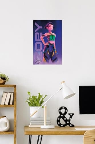 Netflix KPop Demon Hunters (2025) - Huntrix Zoey Solo Wall Poster, 22.4L" x 14.7W", Premium Poster & Mount Bundle