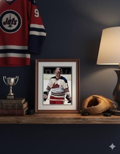 Bobby Hull Autographed Winnipeg 8" x 10" Bloody Photo – Rare Signed Hockey Collectible (10" x 8")