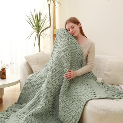 Knyteruna #6 Super Bulky Blanket Yarn for Crocheting - 4 Skeins(Each 10.5oz/300g, 220yds/201m), Chunky Chenille Thick Plush Big Soft Yarn for Crocheting Knitting Blankets, Sage Green — view 5