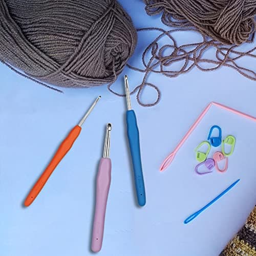 Crochet Hooks 2.5mm 3.5mm 4.5mm Crochet Needles QLRFFLJOY 3 pcs Crochet Hook Set DIY Yarn Weaving Tools for Knitting Gloves, Shoes, Bags, Hats, Socks, Scarf — view 5