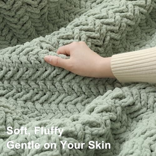 Knyteruna #6 Super Bulky Blanket Yarn for Crocheting - 4 Skeins(Each 10.5oz/300g, 220yds/201m), Chunky Chenille Thick Plush Big Soft Yarn for Crocheting Knitting Blankets, Sage Green — view 3