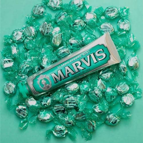 Marvis Classic Strong Mint Toothpaste, 3.8 oz (Pack of 1) — view 3