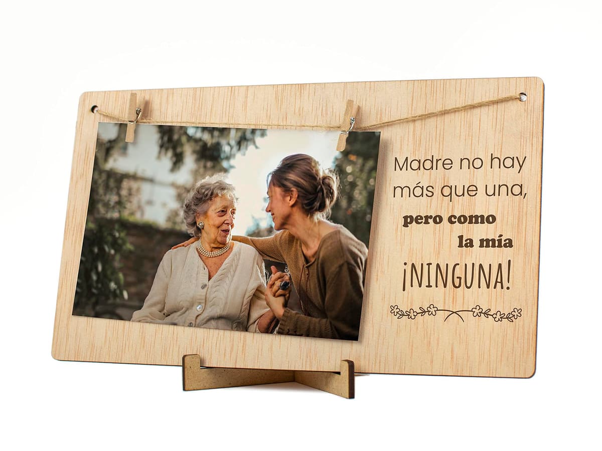 CONTRAXT Marco de Fotos Mama Dia de la Madre. Colgar fotos con pinzas madera natural ideas regalos detalles para mama postal madre primeriza wonderful original (Madre ES)